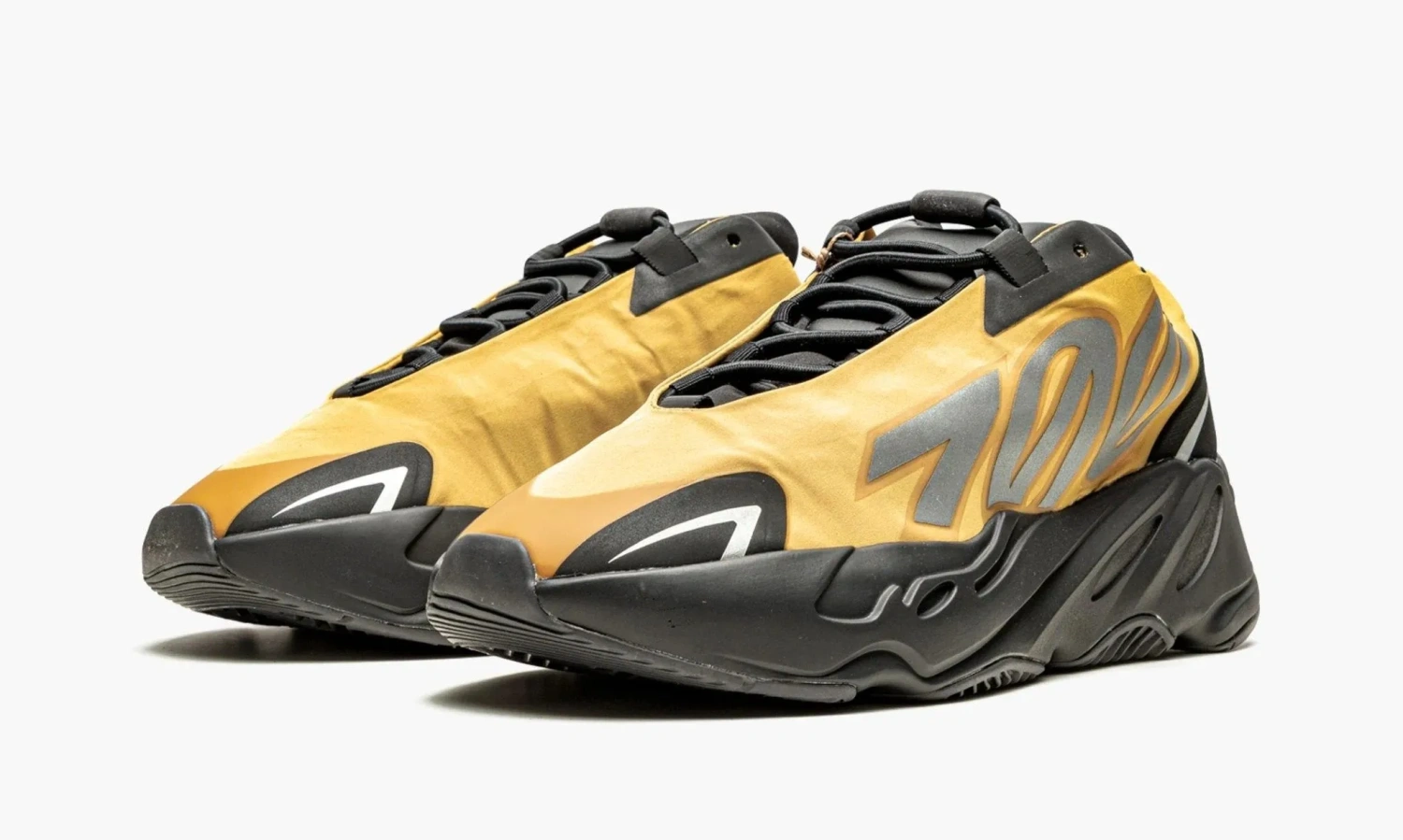 Yeezy Boost 700 Mnvn Honey Flux 