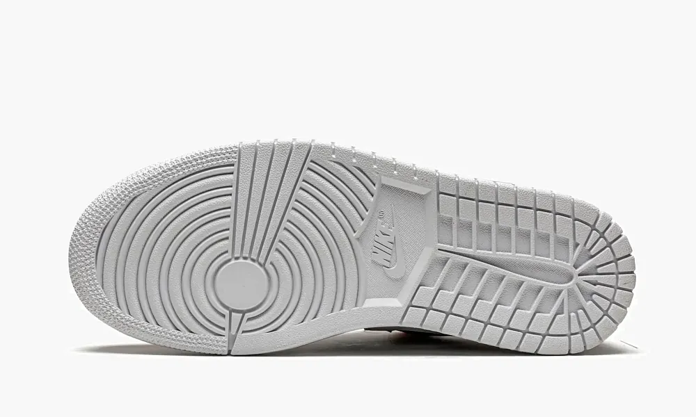 Air Jordan 1 Low WMNS Chicago Flip