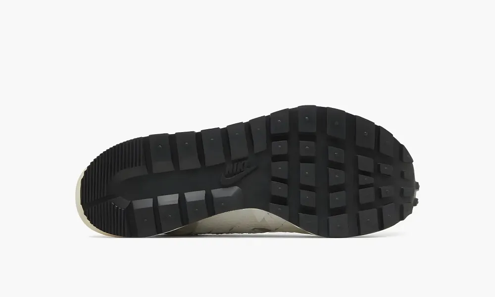 Nike Jean Paul Gaultier X Sacai X Vaporwaffle Woven White