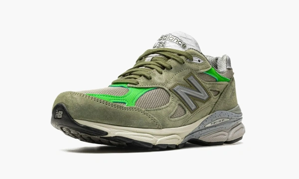 New Balance 990v3 Patta - Keep Your Family Close 