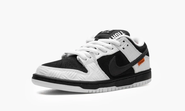 Nike SB Dunk Low Tightbooth 