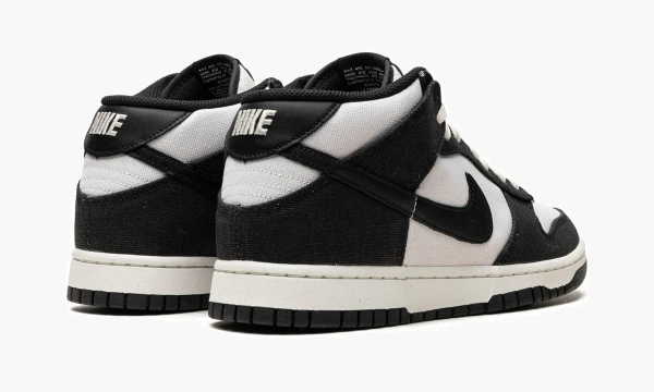 Nike Dunk Mid Black / White 