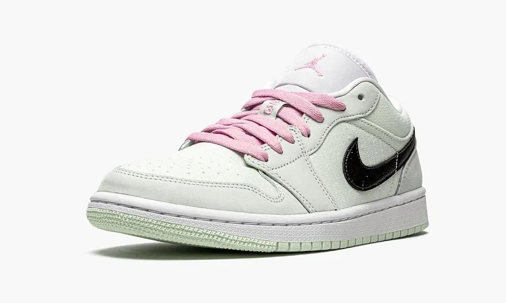 Air Jordan 1 Low SE WMNS Barely Green