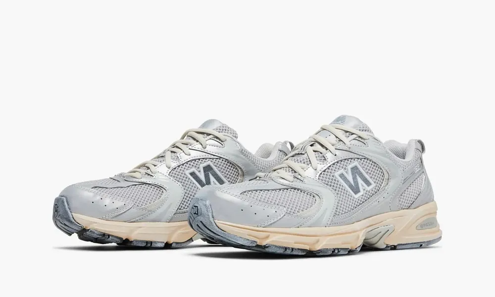 New Balance 530 Silver Moonbeam Distressed