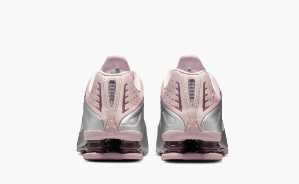 Nike Shox R4 WMNS Particle Rose 