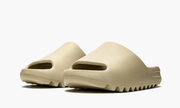 Yeezy Slide Pure 