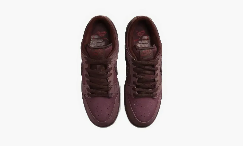 Nike SB Dunk Low City Of Love Burgundy Crush