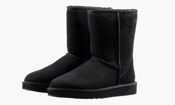 UGG Classic Short Ii Black  UGG Classic Short Ii Black