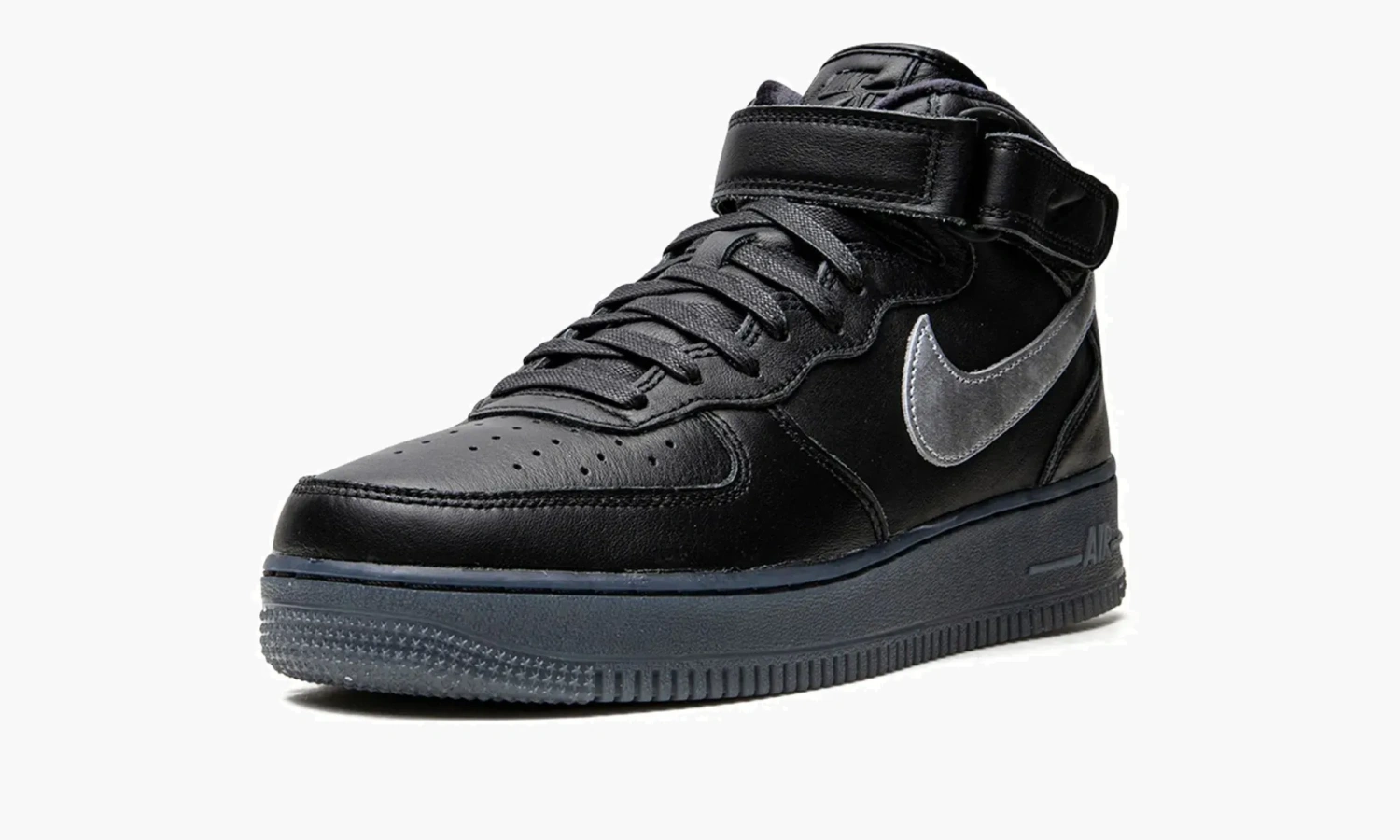 Air Force 1 Mid "Black / Metallic Silver" 