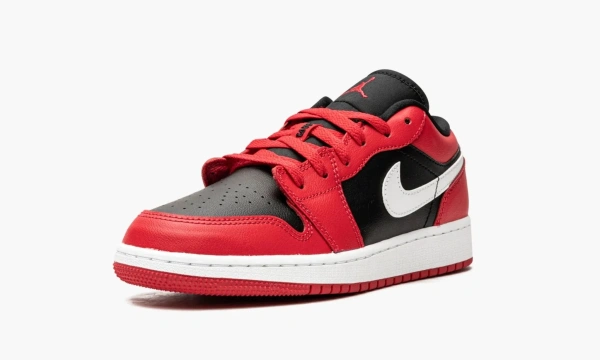Air Jordan 1 Low GS Black / Very Berry 