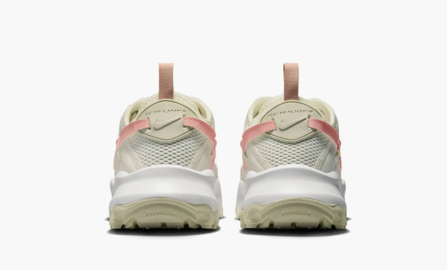 Nike TC 7900 WMNS Sail Arctic Orange 