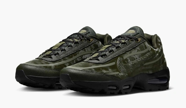 Nike Air Max 95 x WORKSOUT Uniform 