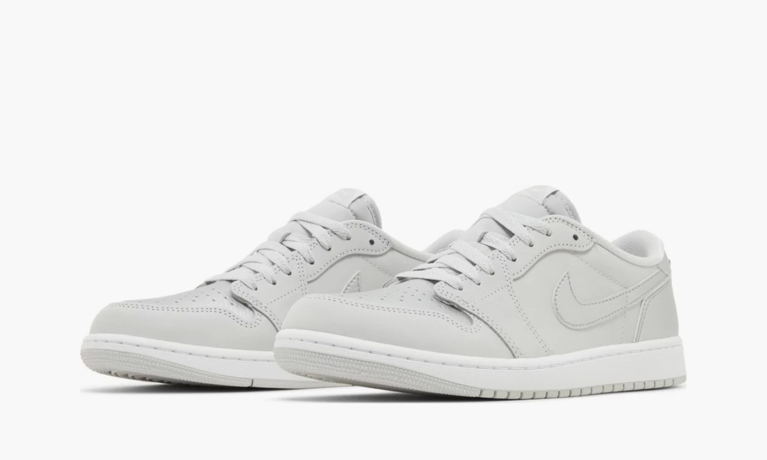 фото  Air Jordan 1 Retro Low OG "Metallic Silver" (Air Jordan 1 Low)-CZ0790 002