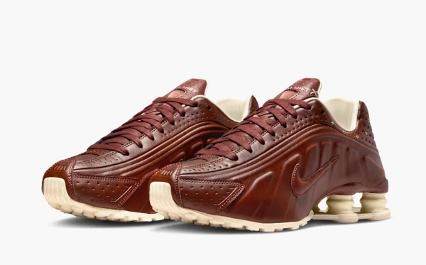 Nike Shox R4 WMNS Dark Pony 