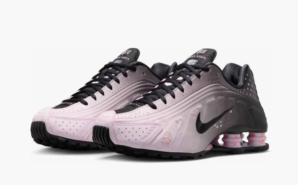 Nike Shox R4 WMNS Sakura 