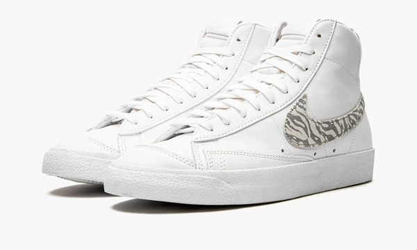 Nike Blazer Mid WMNS 77 Zebra 