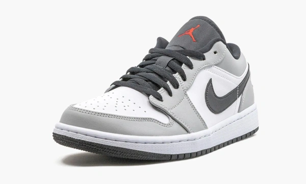 Air Jordan 1 Low Light Smoke Grey 