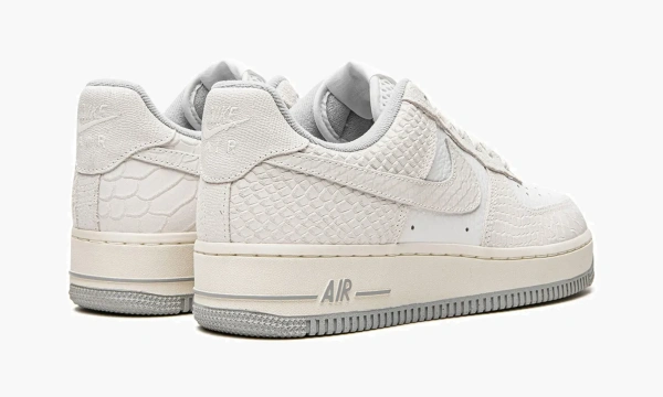 Air Force 1 WMNS White Python 