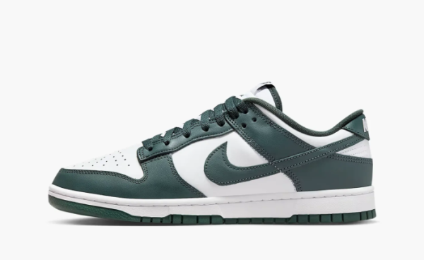 Nike Dunk Low  Vintage Green 