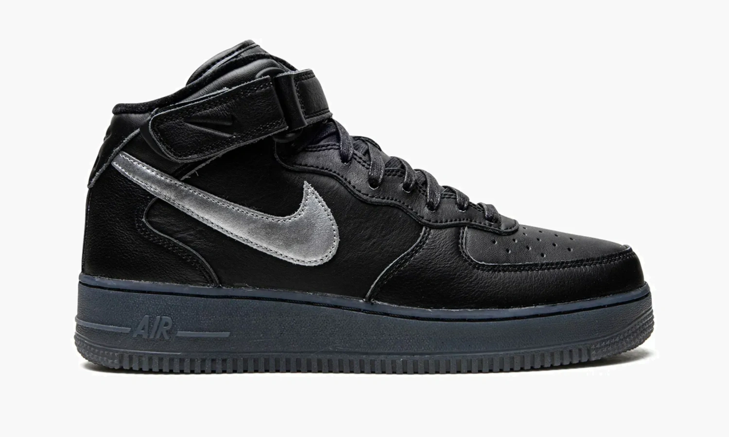 Air Force 1 Mid Black / Metallic Silver 