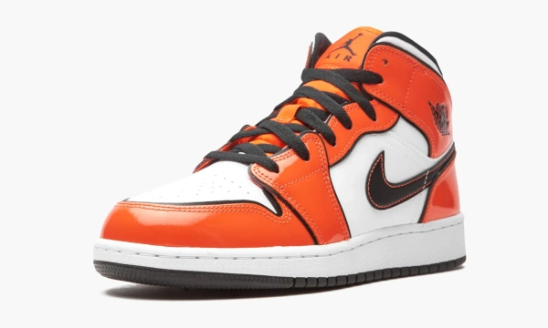 Air Jordan 1 Mid SE GS Turf Orange 