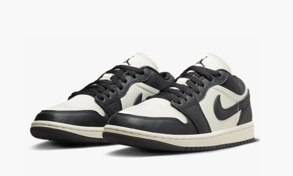 Air Jordan 1 Low SE WMNS Vintage Panda 