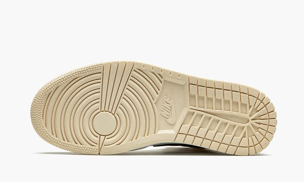 Air Jordan 1 Mid WMNS Barely Orange / Guava Ice