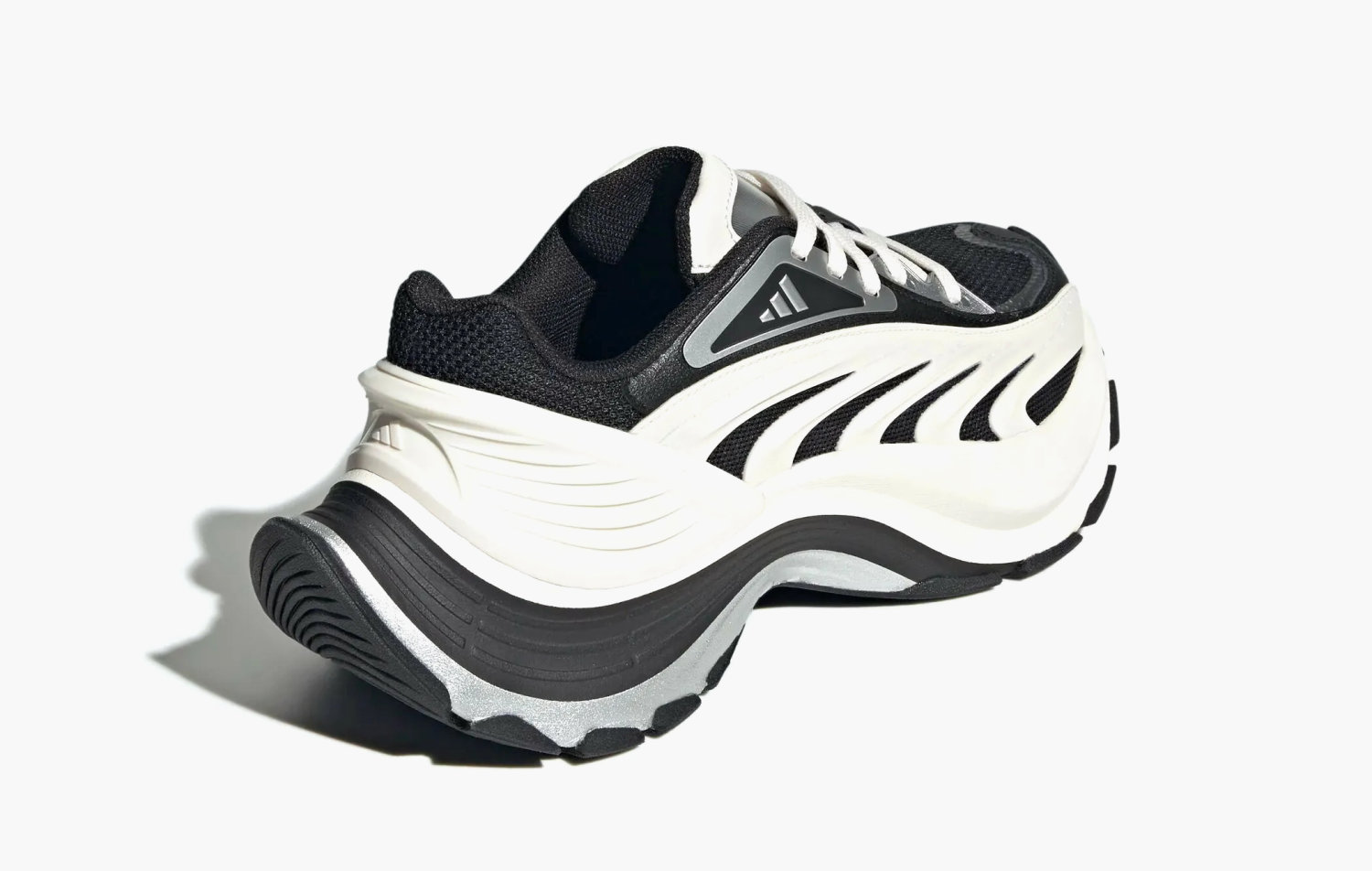 Adidas XLG Metawave "Core Black/Cloud White" 