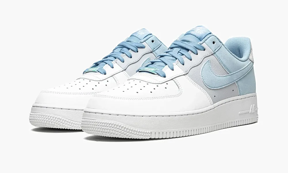 Air Force 1 '07 LV8 Psychic Blue