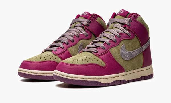 Nike Dunk High WMNS Dynamic Berry 