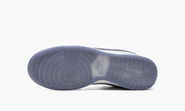 Nike Dunk Low SE Light Carbon 