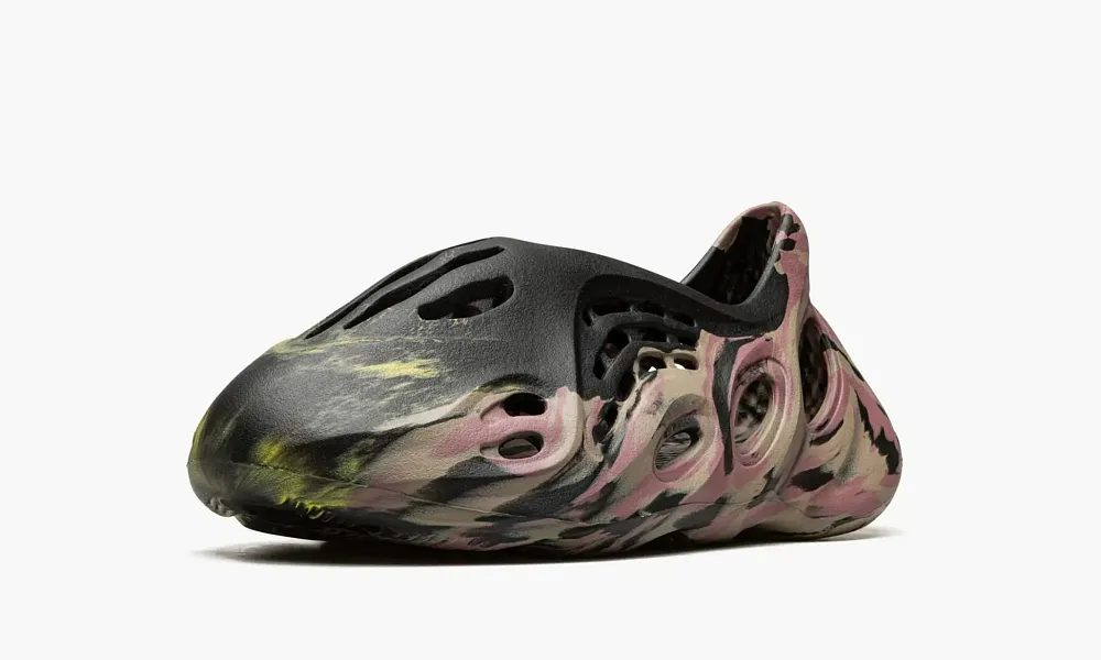Yeezy Foam Rnnr Mx Carbon