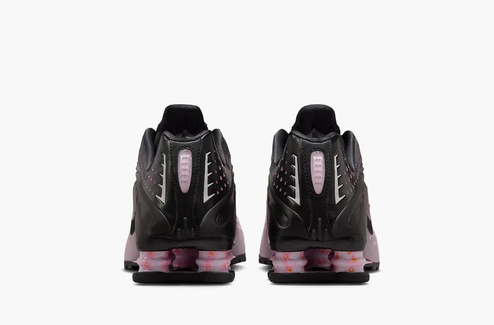 Nike Shox R4 WMNS Sakura