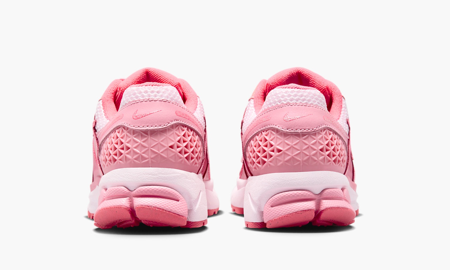 Nike Zoom Vomero 5 Coral Chalk Hot Punch 