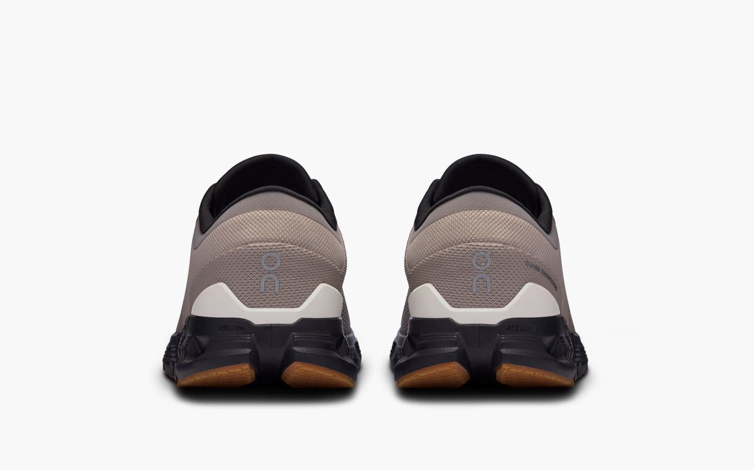On Cloud X 4 Fog Black 
