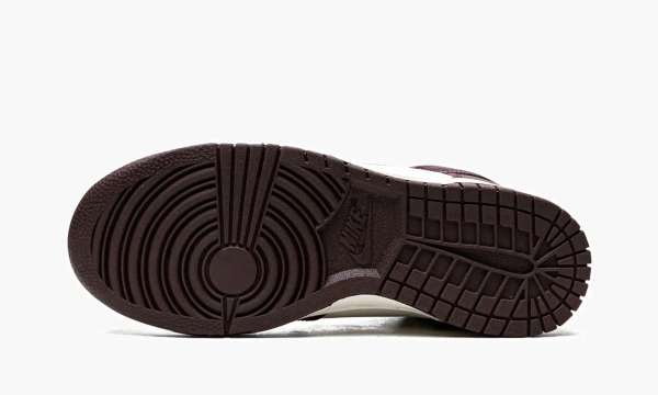 Nike Dunk High WMNS Burgundy Crush 