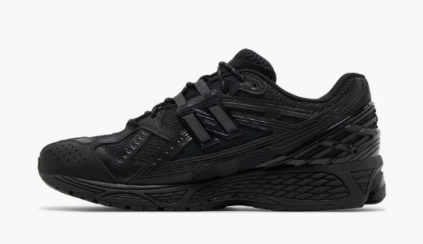 New Balance 1906U Triple Black 