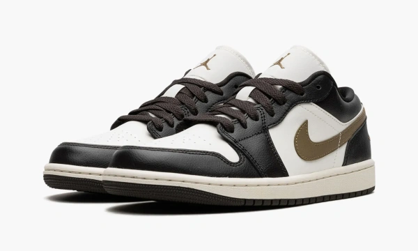 Air Jordan 1 Low WMNS Shadow Brown 