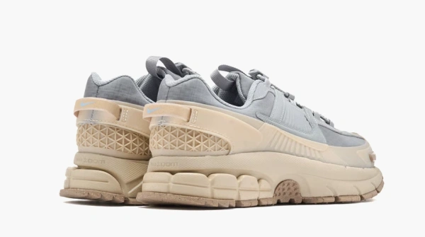 Nike Zoom Vomero Roam Wolf Grey Sand Drift 