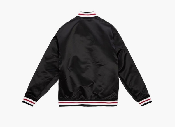 Mitchell & Ness NBA Champ City Satin Bulls Jacket Black  Mitchell & Ness NBA Champ City Satin Bulls Jacket Black