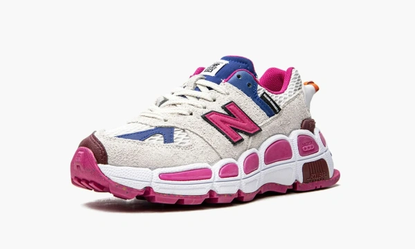 New Balance 574 Yurt Salehe Bembury - Universal Communication Workwear White 