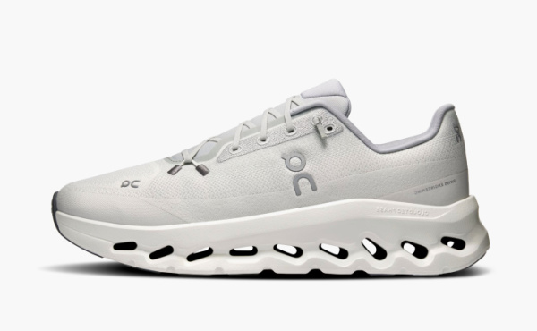 On Cloudtilt Glacier Ice 