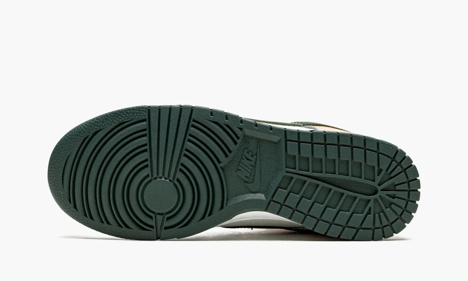 Nike Dunk Low SE Sail Multi-camo 