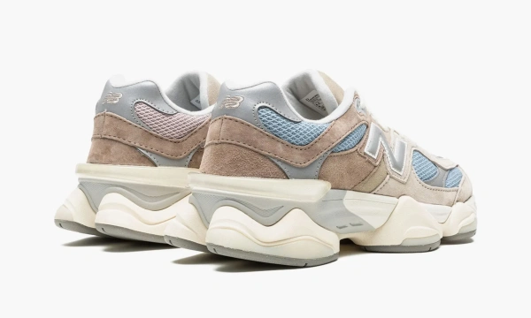 New Balance 9060 Sea Salt / Blue 