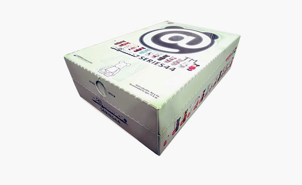 Bearbrick Medicom Toy Blind Box Series 44 (24 Blind Boxes) (7 CM)