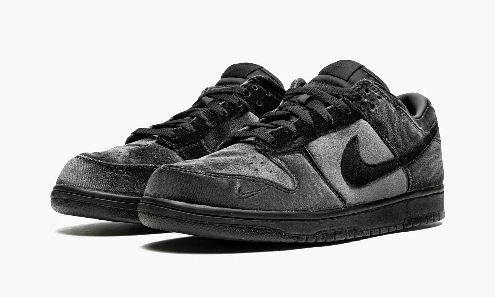 Nike Dunk Low Dover Street Market - Triple Black Velvet