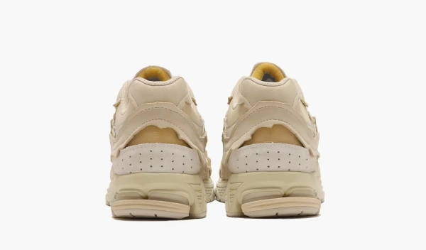 New Balance 2002R Protection Pack - Sandstone 