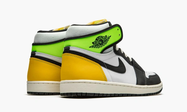 Air Jordan 1 Retro High OG GS Volt Gold 