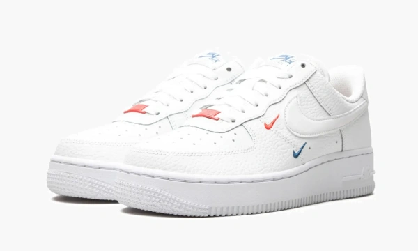 Air Force 1 LO '07 MNS WMNS Mini Swooshes - Summit White / Solar Red 