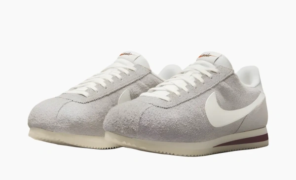 Nike Cortez SE College Grey Team Red 